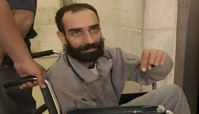 الأسير سامر العيساوي يعلق إضرابه عن الطعام بعد استجابة إدارة سجون الاحتلال لمطالبه
