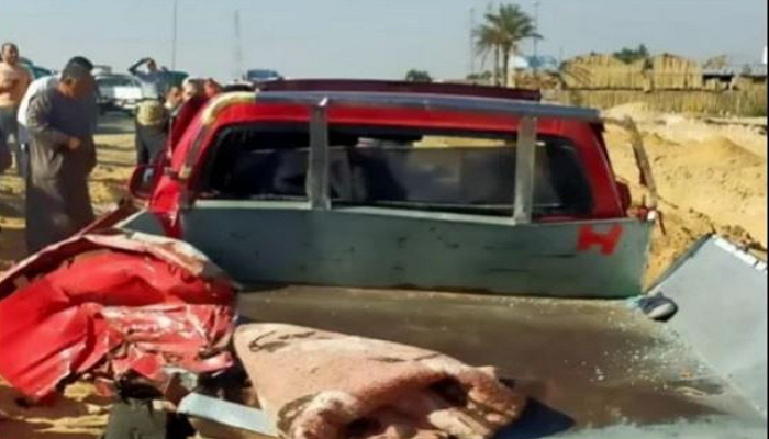 مصرع 10 أشخاص بحادث انقلاب جرار زراعي في مصر 
