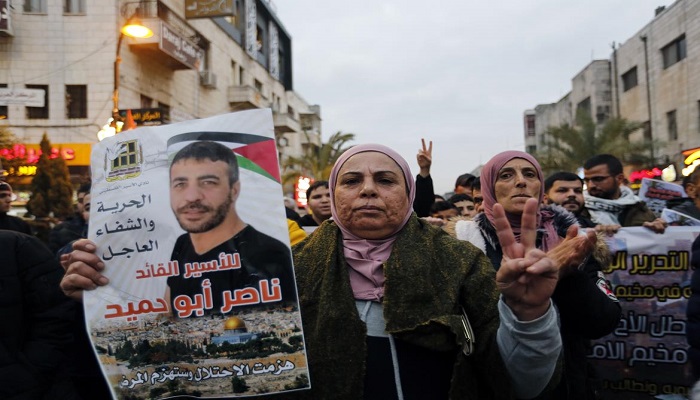 حداد يعمّ فلسطين بعد ارتقاء الأسير أبو حميد
