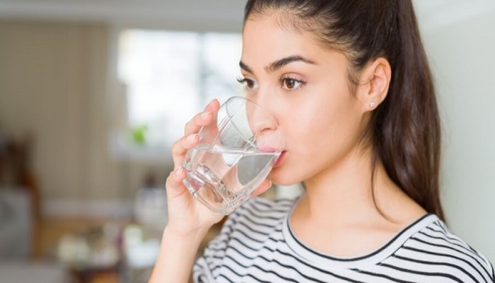 ماذا يحدث عندما لا تشرب كمية كافية من الماء؟
