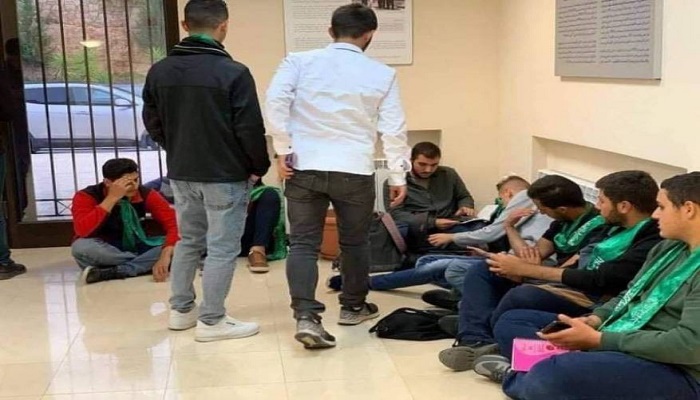 طلبة جامعة بيرزيت يطالبون بضمانات لإنهاء اعتصامهم ضد الاعتقال السياسي 