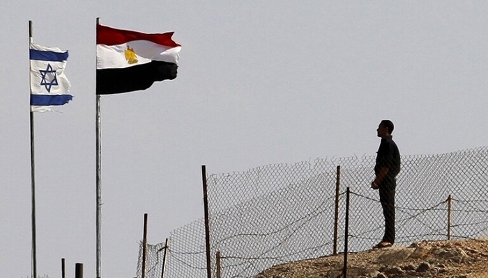 جيش الاحتلال ينفذ مشروعا في النقب قرب حدود مصر
