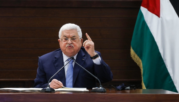 الرئيس عباس: لا أتبنى