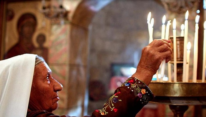 الاحتلال يمنع 200 مسيحي من مغادرة غزة للاحتفال بأعياد الميلاد
