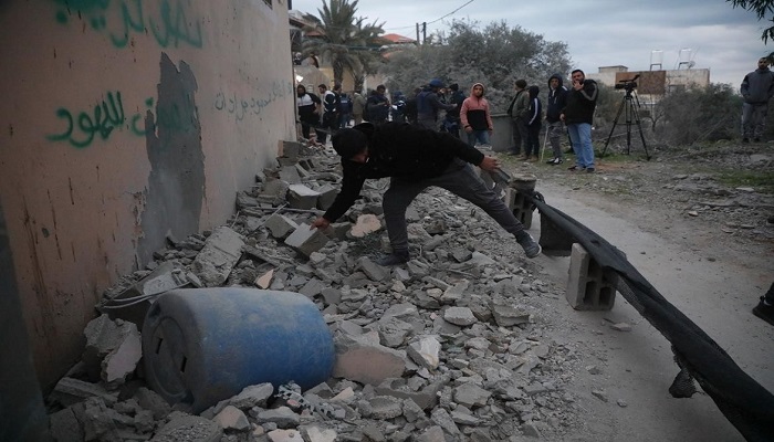 جيش الاحتلال ينشر تحقيقه في إصابة أحد جنوده خلال هدم منزل الأسير جرادات 

