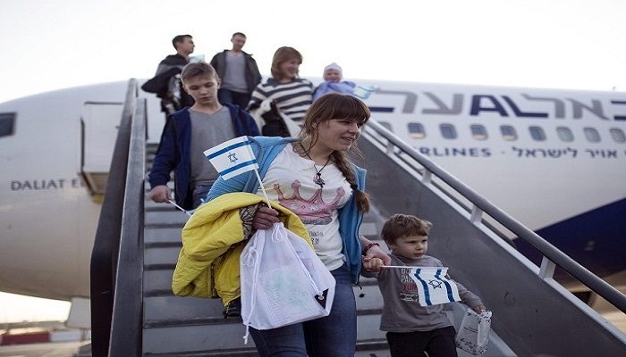 حكومة الاحتلال تستغل الحرب: دعوات ليهود أوكرانيا بالهجرة لفلسطين 

