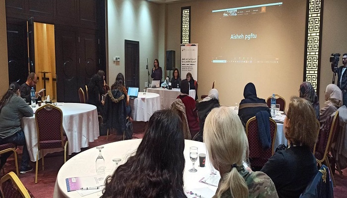 فلسطينيات وتونسيات: النساء يتعرضن لعنف اقتصادي بإقصائهن من الوصول للعمل اللائق
