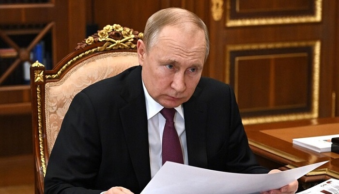 بوتين يصدر تعليماته بتحويل مدفوعات الغاز إلى الروبل حتى 31 مارس الجاري
