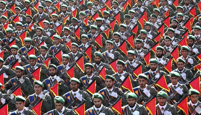 الحرس الثوري الإيراني يؤكد استشهاد 2 من عناصره بضربة إسرائيلية على سوريا ويتوعد بالثأر
