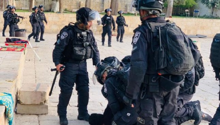 إيران: نتحرك دبلوماسيا