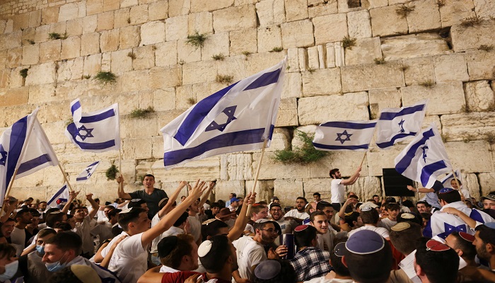 مصادر عبرية: شرطة الاحتلال ترفض منح تصريح لمسيرة أعلام بالقدس

