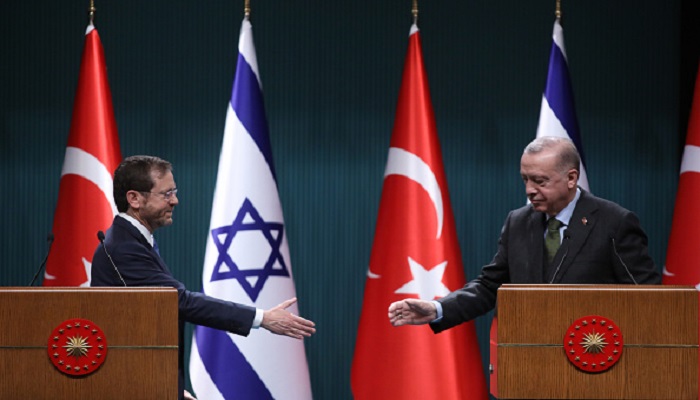 أردوغان: سبل الدفاع عن القضية الفلسطينية تمر عبر إقامة علاقة مع إسرائيل
