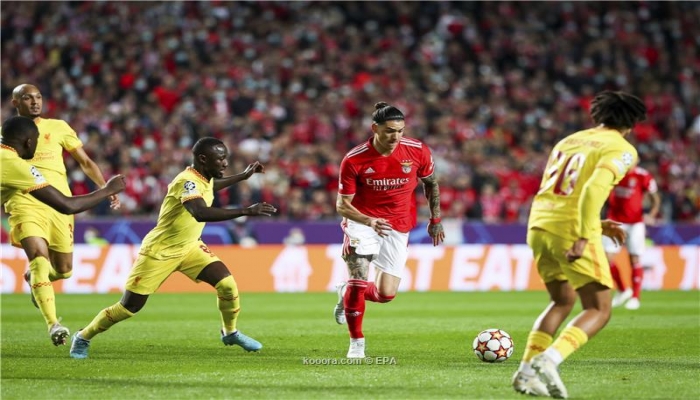 ليفربول يقهر بنفيكا