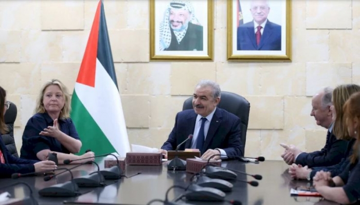 رئيس الوزراء يدعو