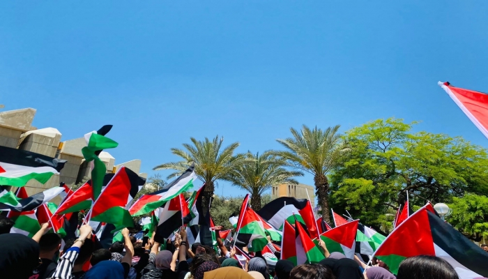 غضب إسرائيلي بعد رفع العلم الفلسطيني في جامعة بن غوريون 

