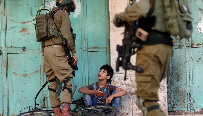 هيئة الأسرى: الاحتلال اعتقل 450 طفلاً منذ مطلع العام غالبيتهم العظمى من القدس

