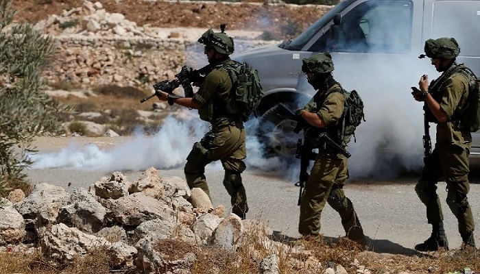 استشهاد فلسطيني برصاص