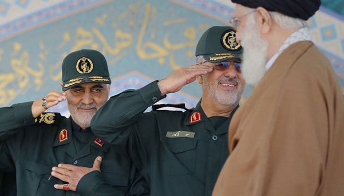 واشنطن تتهم عضوا في الحرس الثوري الإيراني بالتخطيط لاغتيال بومبيو وبولتون 
