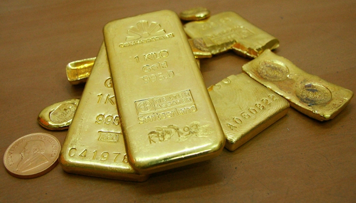 الذهب يهبط لأدنى مستوى في ٣ أسابيع

