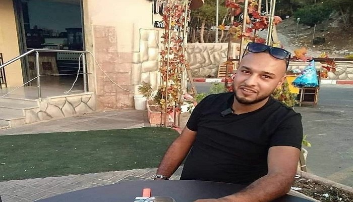 استشهاد شاب متأثرا