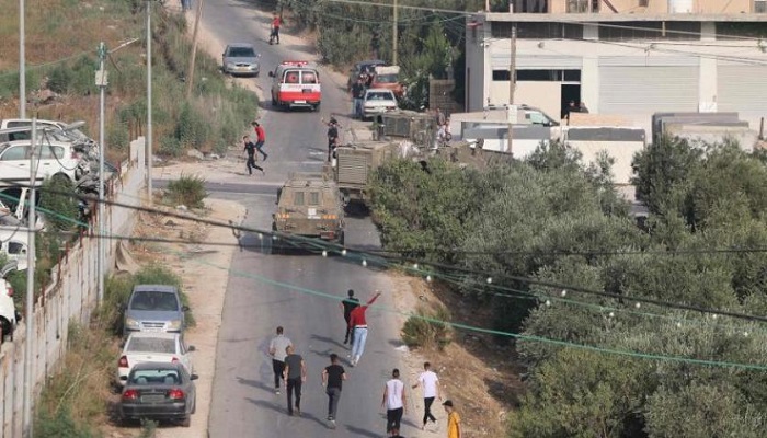 نابلس: 25 إصابة بالرصاص و20 بالاختناق خلال انسحاب قوات الاحتلال من قرية روجيب 