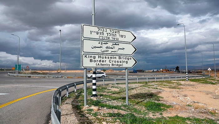 الأردن تعتمد نظام الحجز المسبق للمسافرين عبر جسر الملك الحسين

