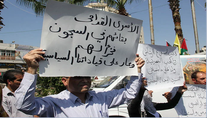 قائمة "عمداء الأسرى"