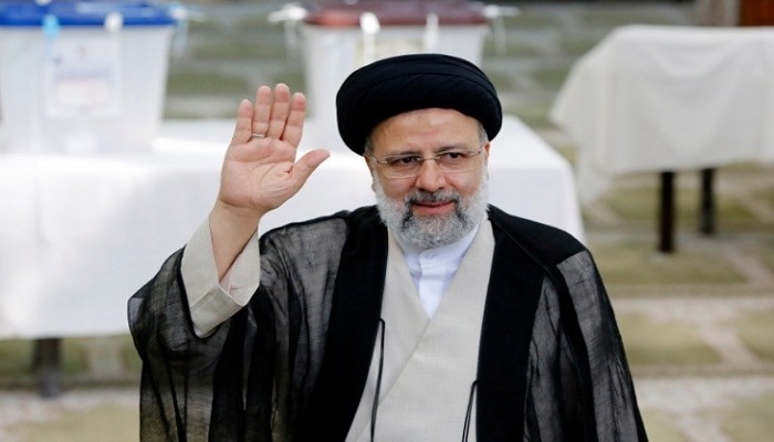 الرئيس الإيراني: نرحب بتحسين العلاقات مع السعودية بناء على الاتفاقات في العراق
