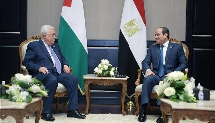 الرئيس عباس يلتقي نظيره المصري
