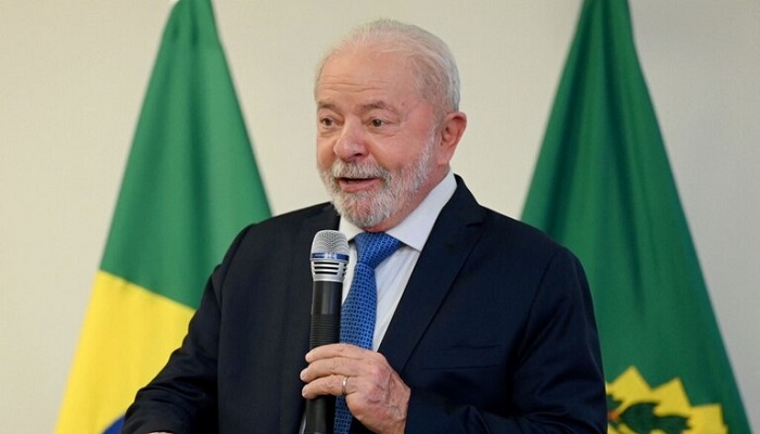 في خطوة وصفت بالمفاجئة.. رئيس البرازيل يقيل سفير بلاده لدى الاحتلال 
