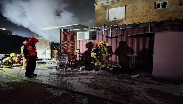 الداخل المحتل: حريق في محل تجاري بالمكر
