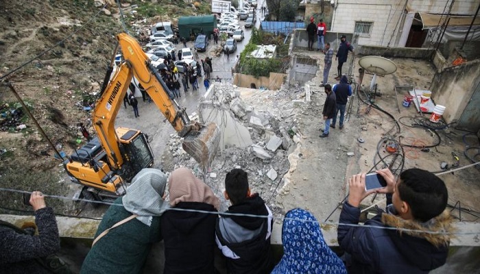 الاحتلال يهدم منزلا في سلوان جنوب المسجد الأقصى
