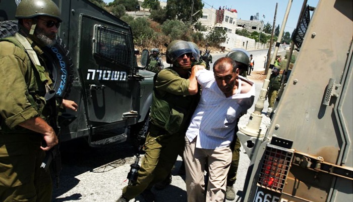 الاحتلال ينفّذ حملة اعتقالات جديدة في الضّفة طالت نحو 70 مواطنًا
