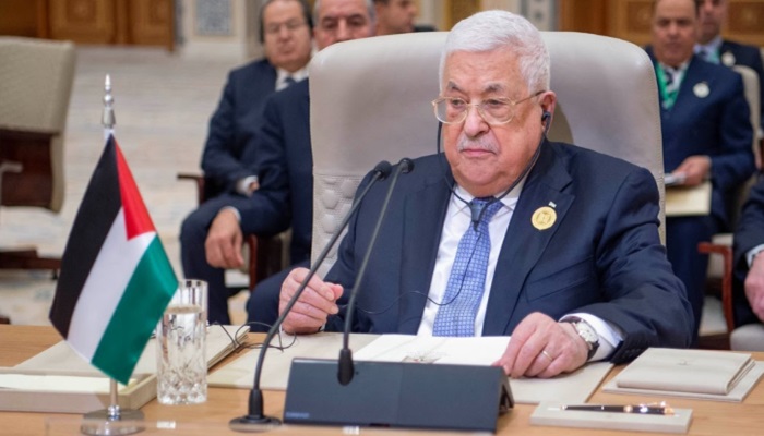 الرئيس عباس: نطالب
