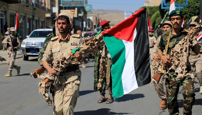 جمهوريون يطالبون بإعادة تصنيف الحوثي كمنظمة إرهابية

