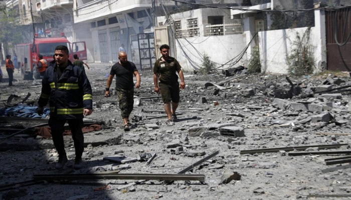 ملحم: 70% من شبكات نقل وتوزيع الكهرباء تدمرت بسبب العدوان على غزة
