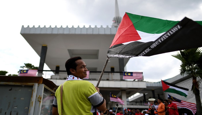 ماليزيا تمنع السفن الإسرائيلية والمتجهة إلى تل أبيب من دخول موانئها
