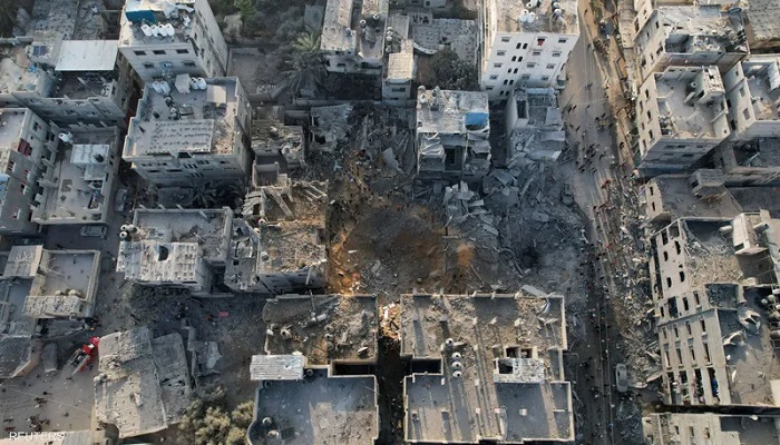 استشهاد 78 فلسطينيا بمخيم المغازي إثر قصف إسرائيلي
