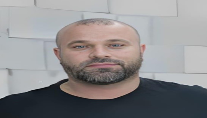 بعد اعتقاله جريحا..
