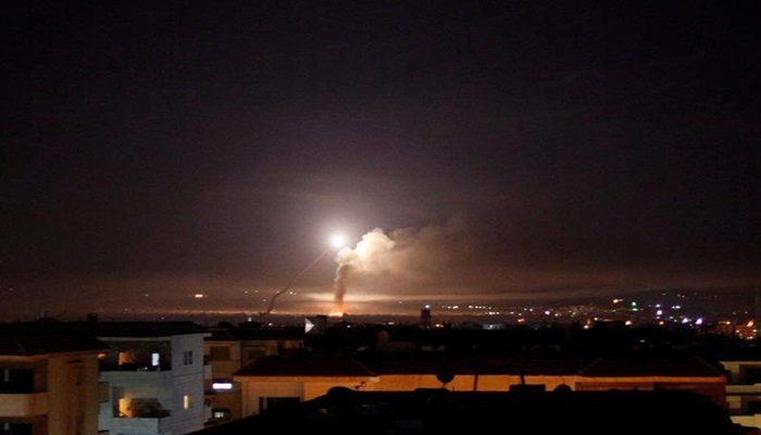 الدفاع السورية تؤكد التصدي لهجومين إسرائيليين بمحيط دمشق والمنطقة الجنوبية
