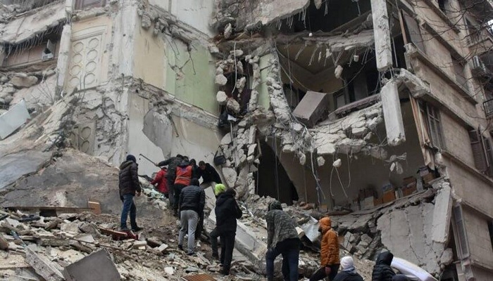 ارتفاع حصيلة ضحايا الزلزال في سوريا وتركيا إلى أكثر من 9500