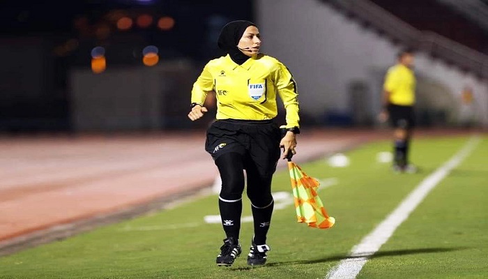 الفلسطينية هبة سعدية تشارك بتحكيم مباراة في كأس آسيا للشباب