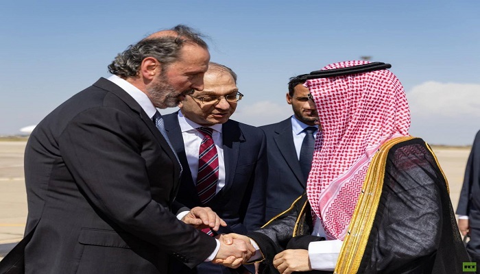 الرئيس السوري يستقبل وزير الخارجية السعودي في دمشق
