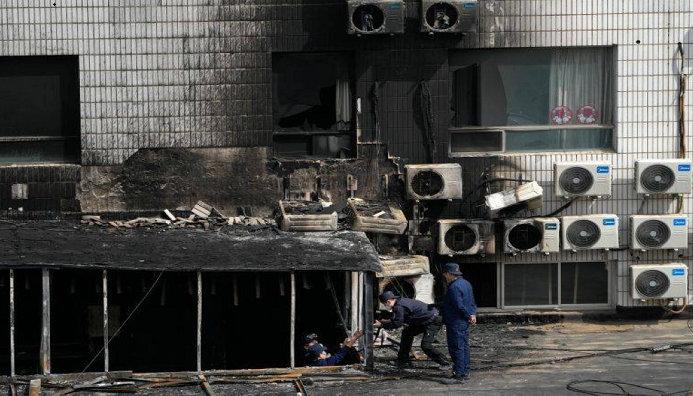 مصرع 29 شخصا بحريق مستشفى في بكين

