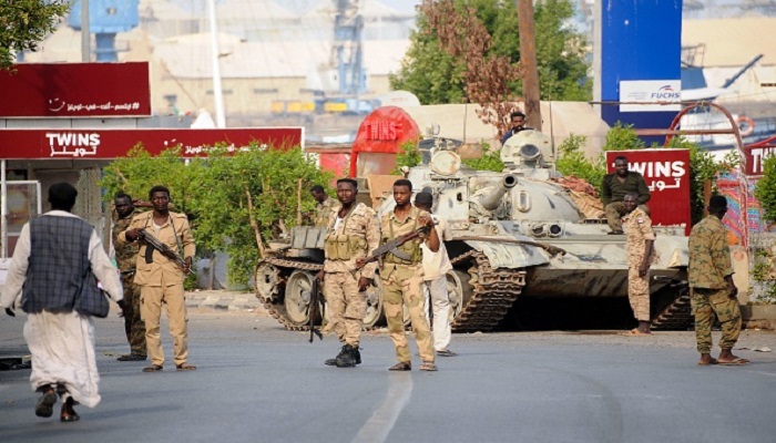الجيش السوداني يؤكد تعرض طائرة إجلاء تركية لإطلاق نار
