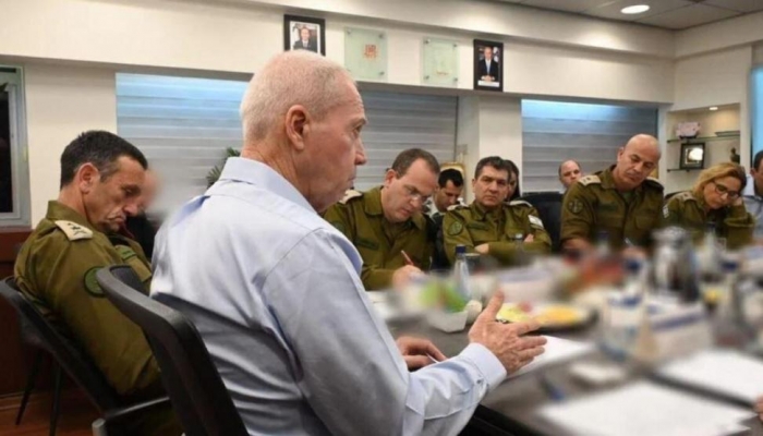 وزير الجيش الإسرائيلي يصدر قرارات جديدة عقب جلسة تقييم للوضع
