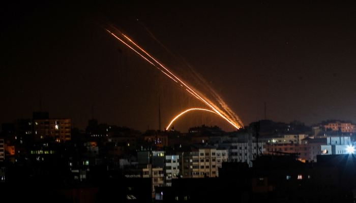 جيش الاحتلال: إطلاق 470 قذيفة صاروخية من غزة