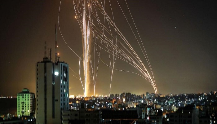 إعلام عبري: 32 إصابة وصلت المستشفيات الإسرائيلية جراء الرشقات الصاروخية من غزة
