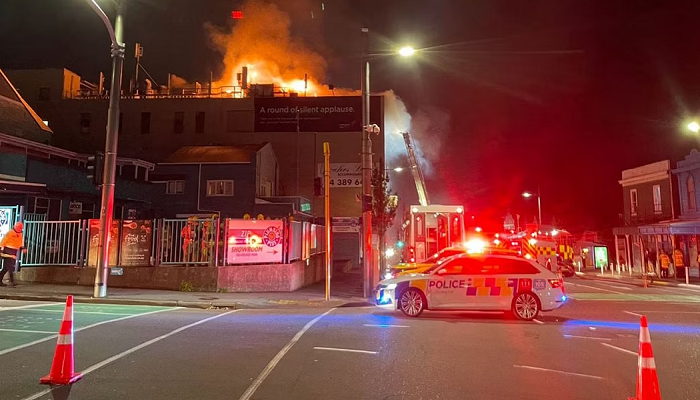 ستة قتلى على الأقلّ بحريق في نيوزيلندا
