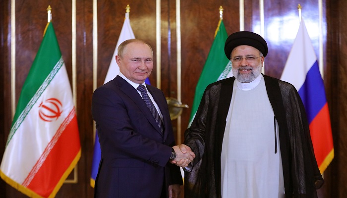 روسيا وإيران توقعان اتفاقية لتشييد شريان اقتصادي